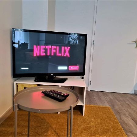 Grand Studio Lyon Villeurbanne Proche Metro - Wifi Εξωτερικό φωτογραφία